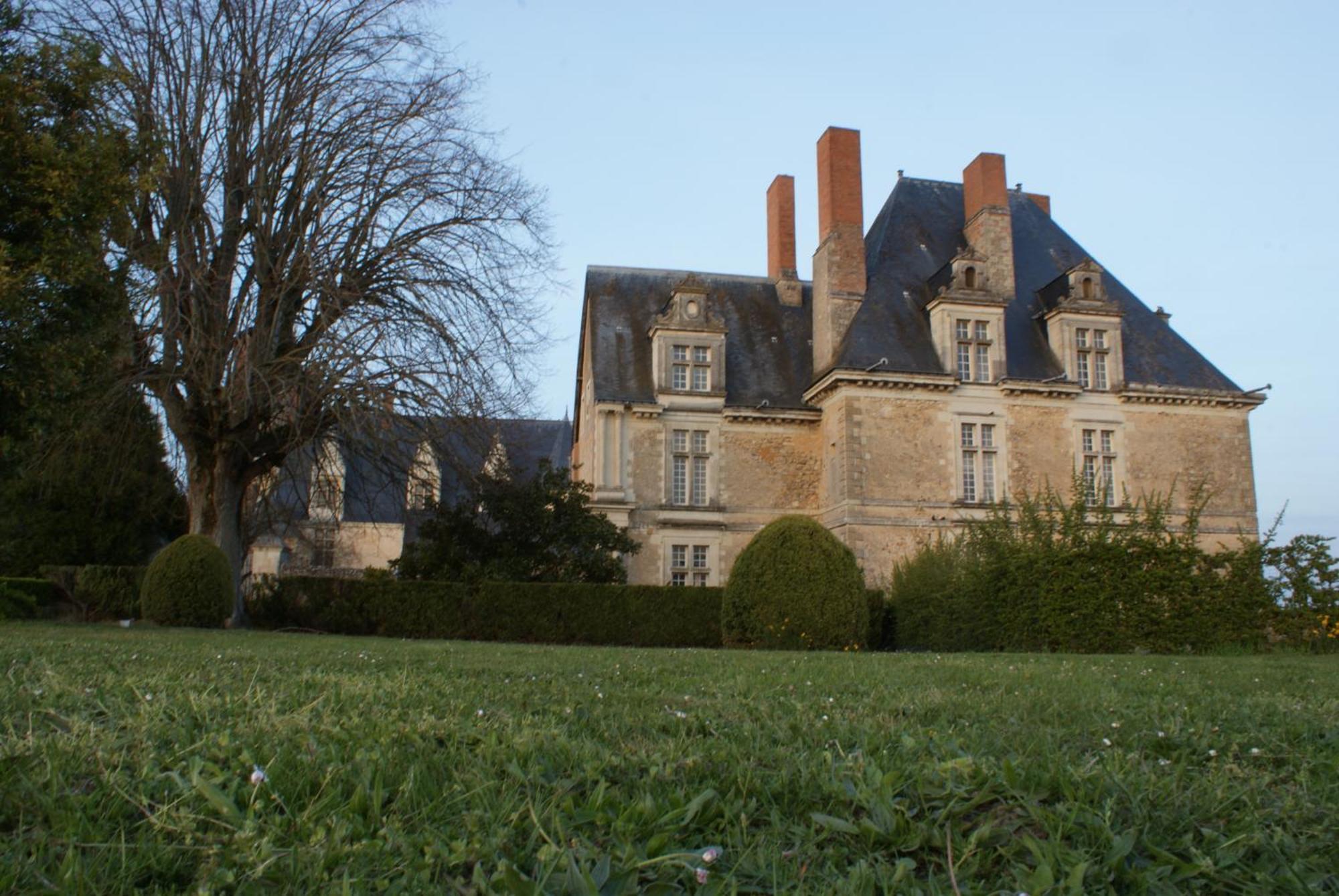 مبيت وإفطار Chateau De Durtal المظهر الخارجي الصورة