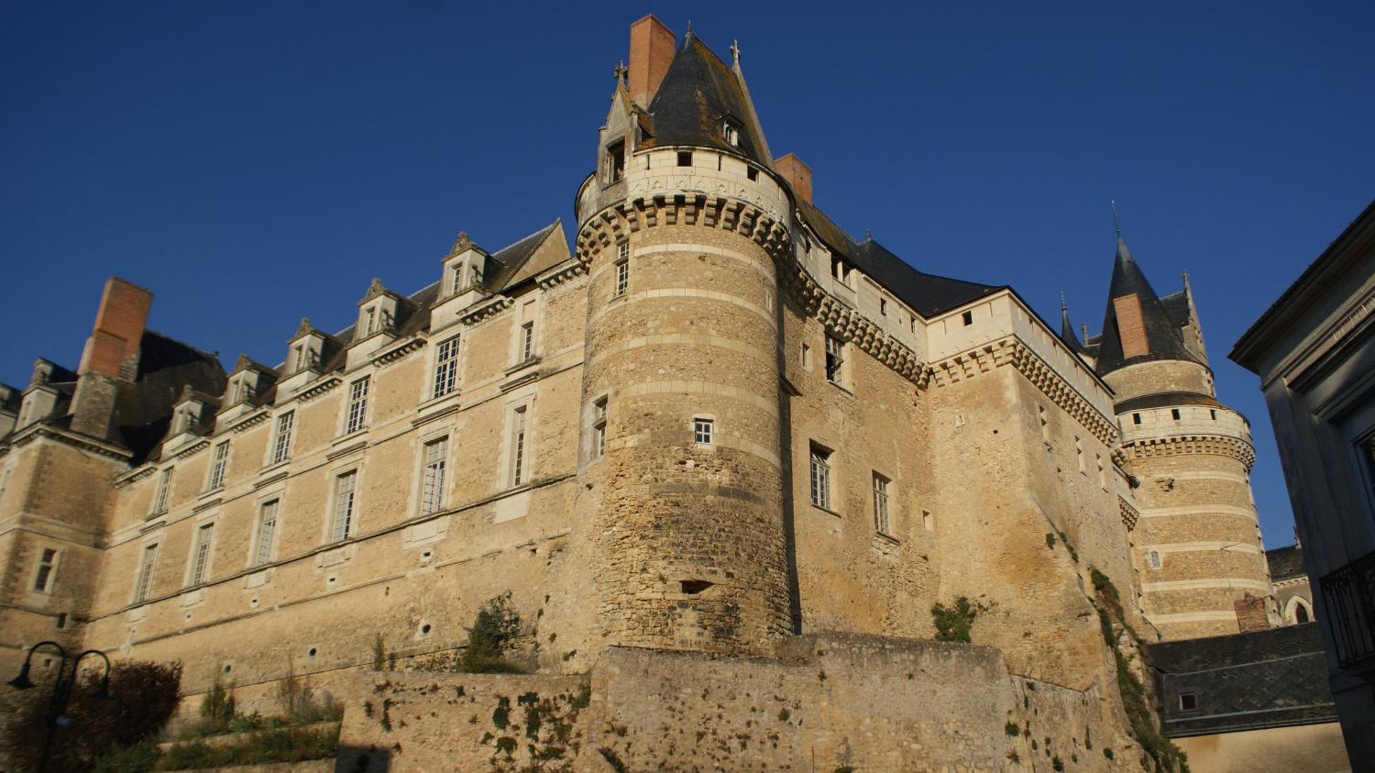 مبيت وإفطار Chateau De Durtal المظهر الخارجي الصورة